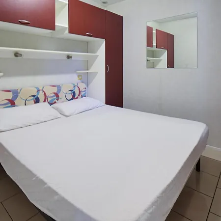 2 Bedroom Beautiful In Semesterbostad *